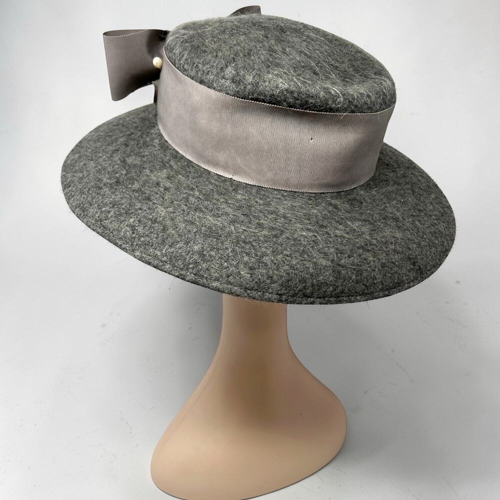 1960s Gray Wool Halo Hat Back Bow Faux Pearl Hat Pin Jackie O Mid Century